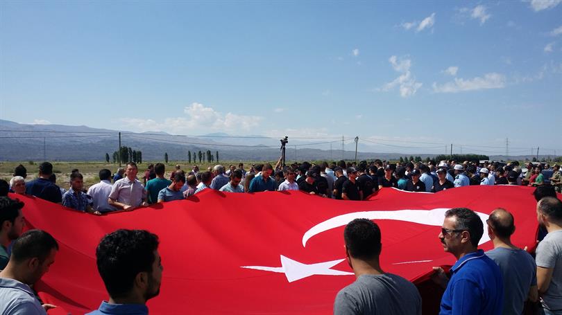 ON DÖRT KAHRAMAN ŞEHİDİMİZİ ANDIK